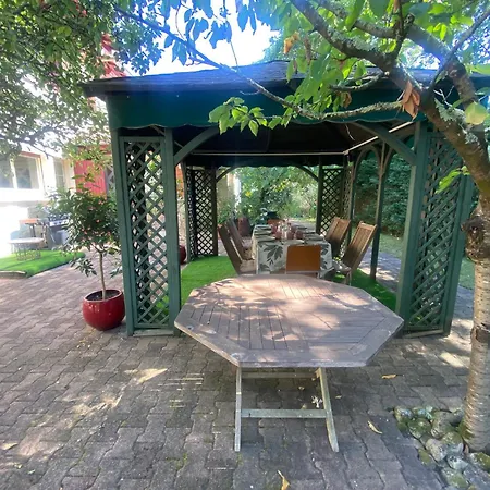 Vila Avec Piscine Interieure, 5 Chambres, Proche Et Commerces A - Fr-1-374-220